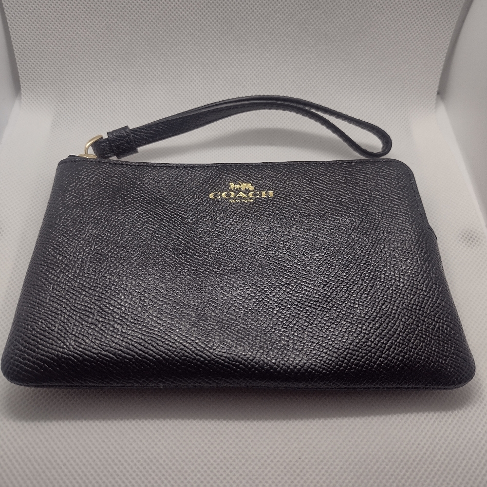 Coach corner zip wallet